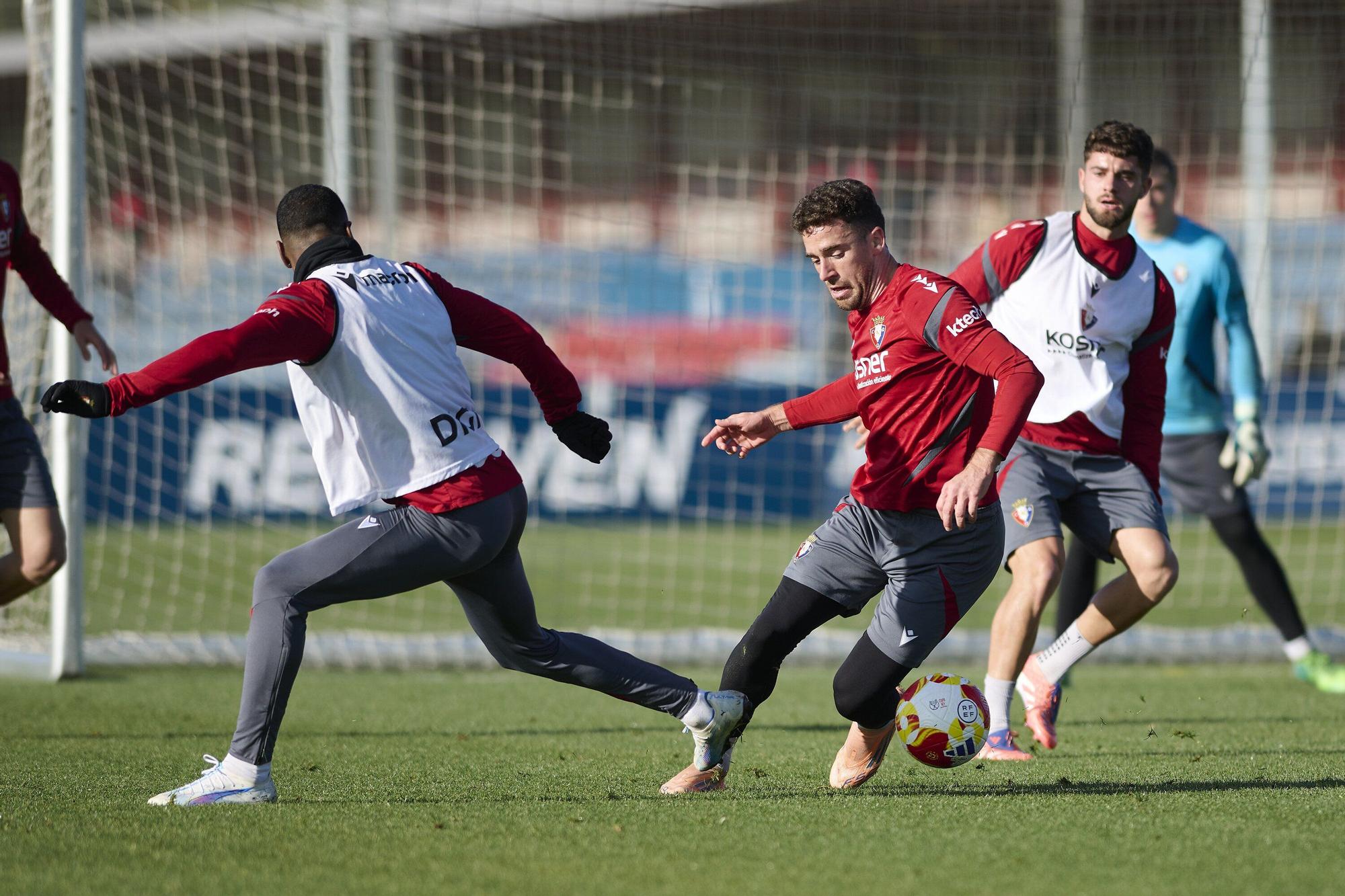 Fotos del entrenamiento de Osasuna (30 de noviembre de 2025)
