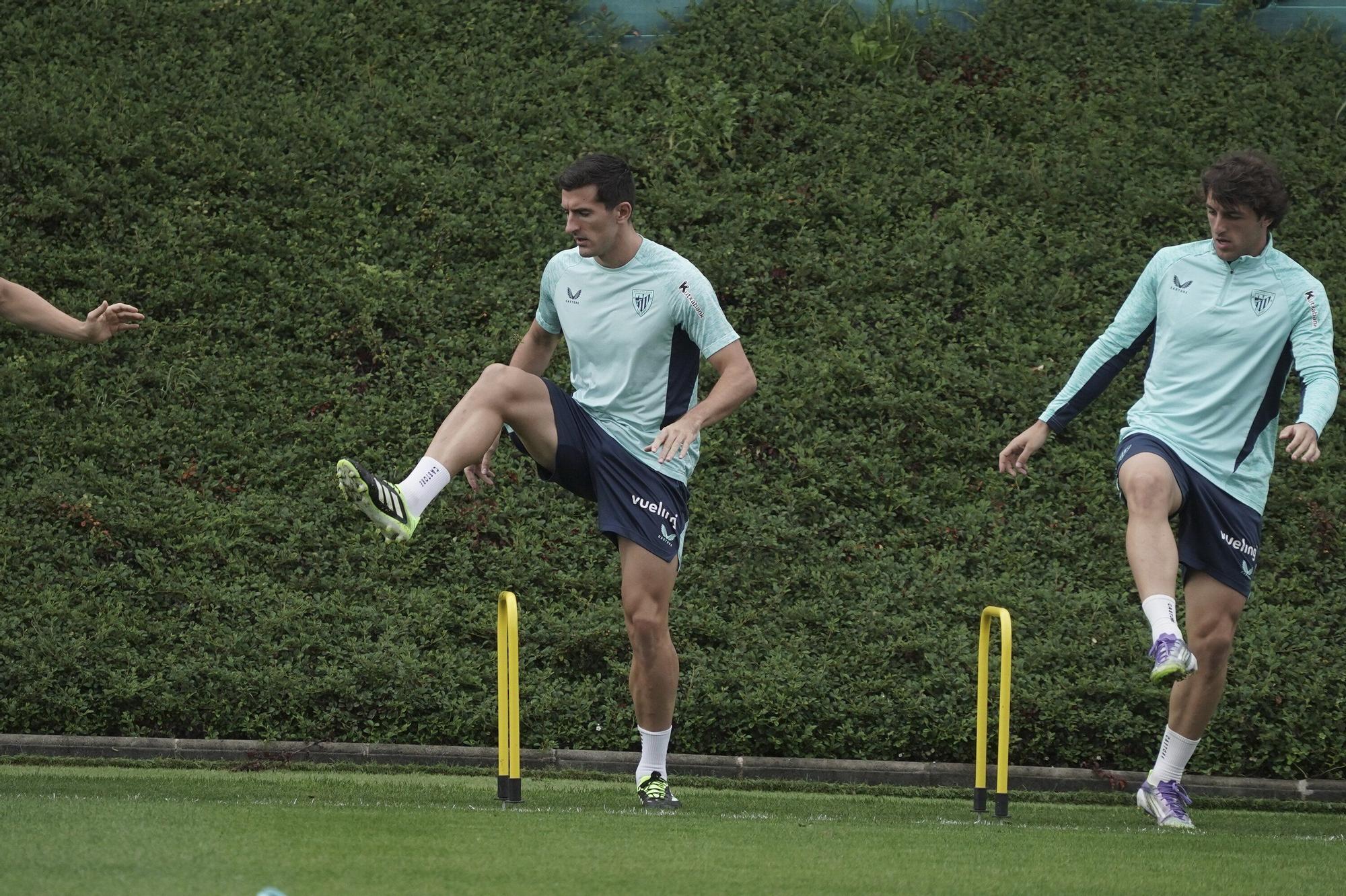 En imágenes: el Athletic entrena en Lezama con la vista puesta en el Alavés