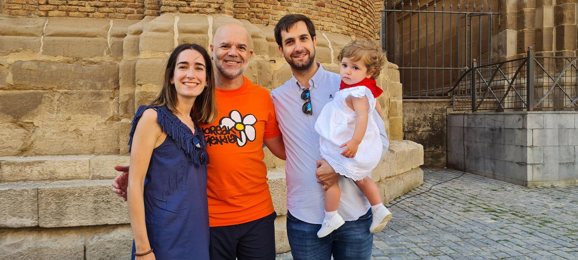 Fotos de la imposición del pañuelo de fiestas de Tudela a los nacidos en 2024
