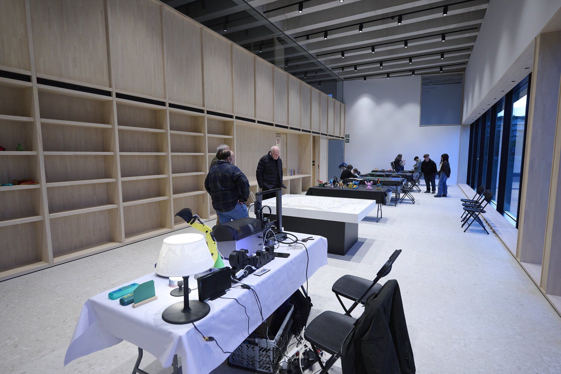 Imágenes de la inauguración del Civivox Pompelo