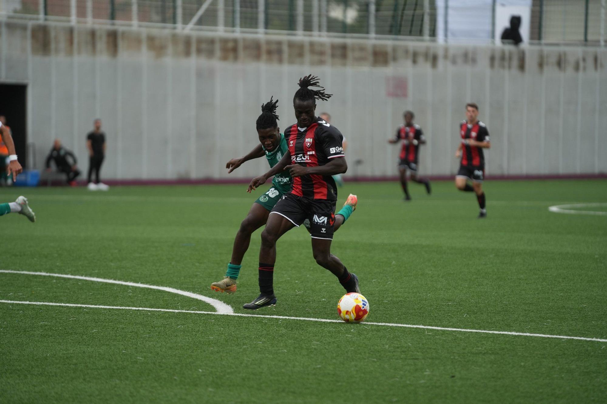 En imágenes: El Arenas vence en su debut en Primera RFEF