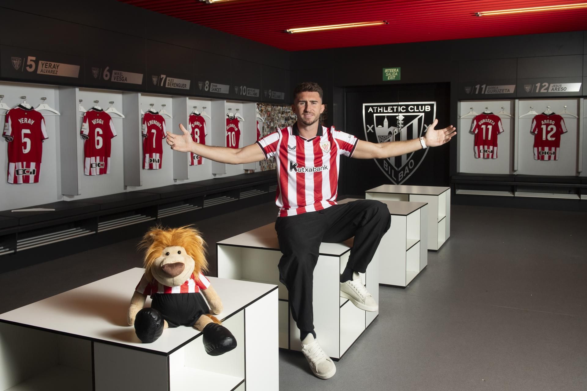 En imágenes: así luce de nuevo Laporte la camiseta del Athletic