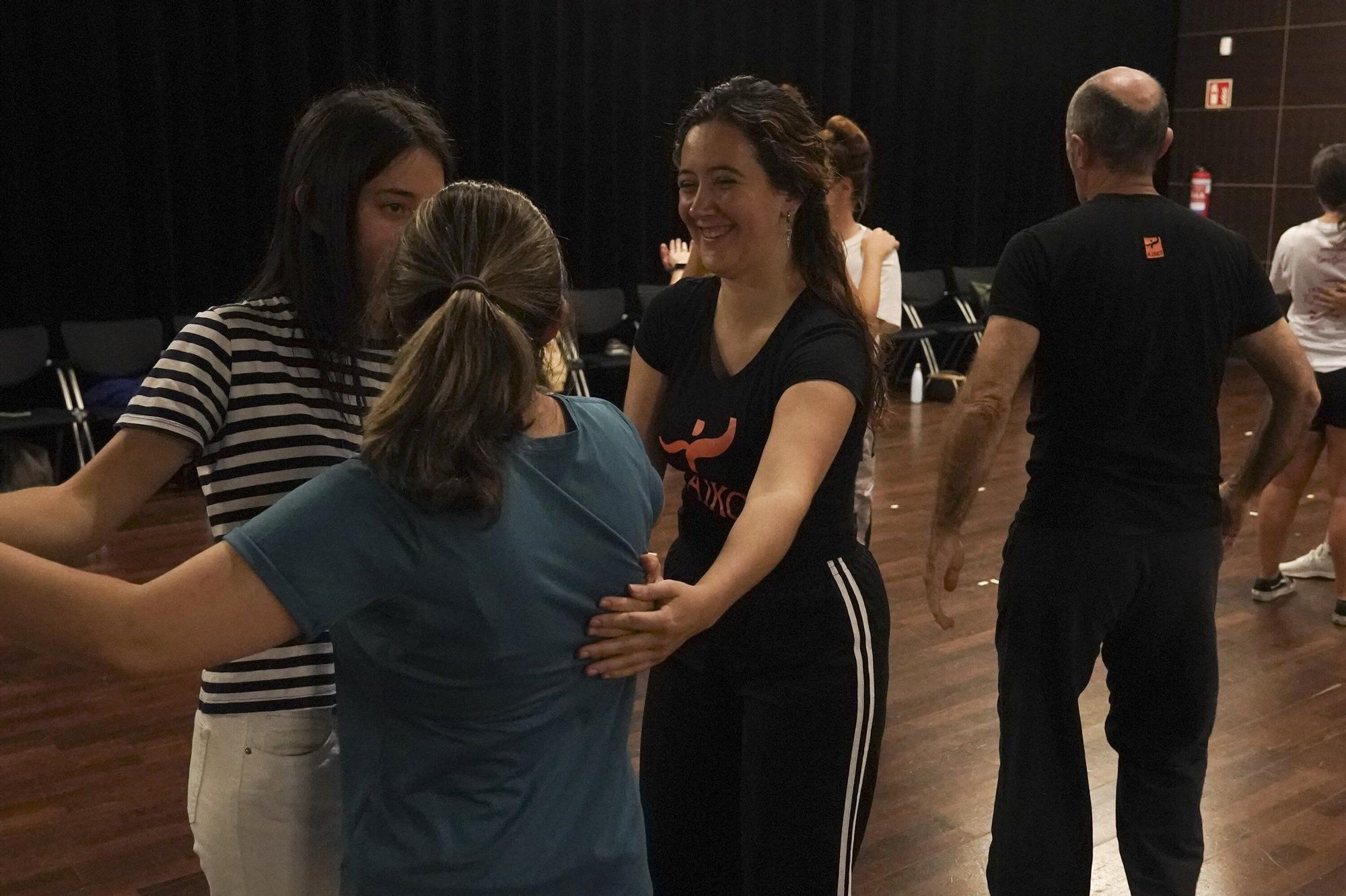 Aiko Taldea pone a danzar a la juventud