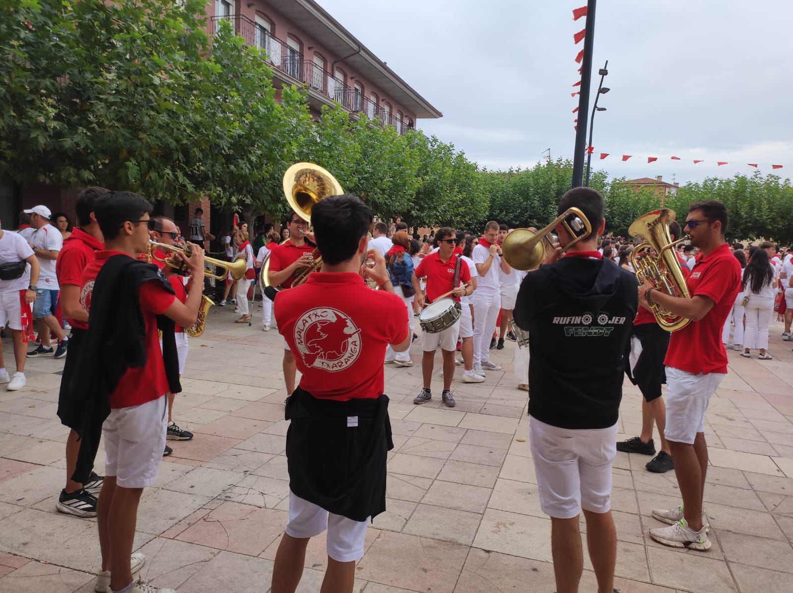 Fotos del cohete de fiestas de Andosilla