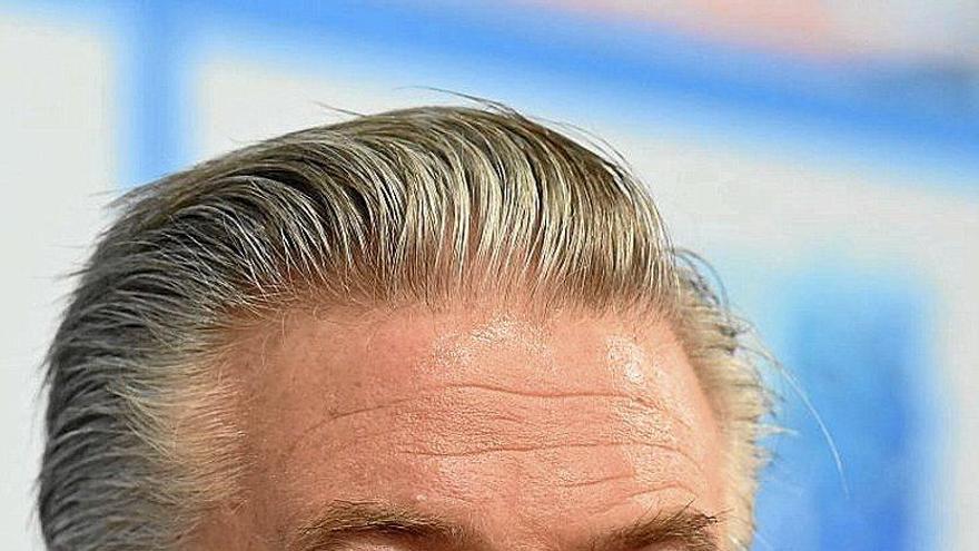 Alec Baldwin asegura que está en contacto con la Policía a diario