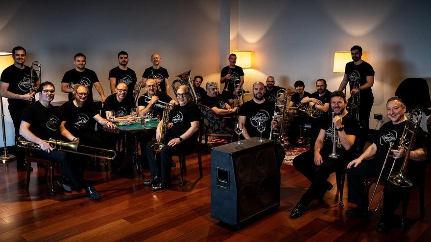 Euskadi Brass, diez años de viento con el arrasatearra Alberto Urretxo al frente