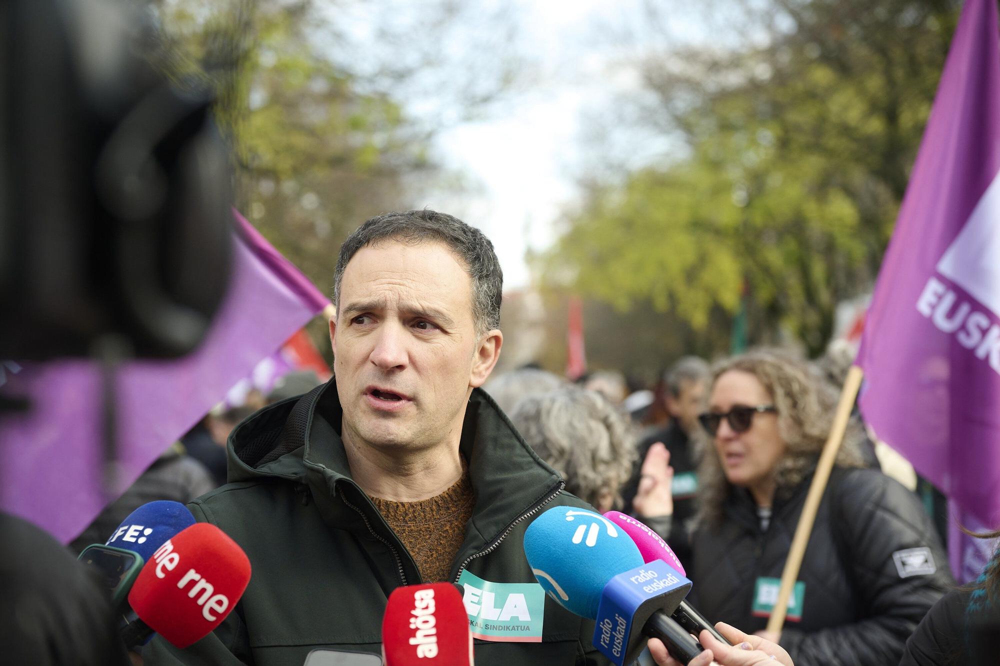 Cadena humana para reivindicar un SMI propio en Navarra