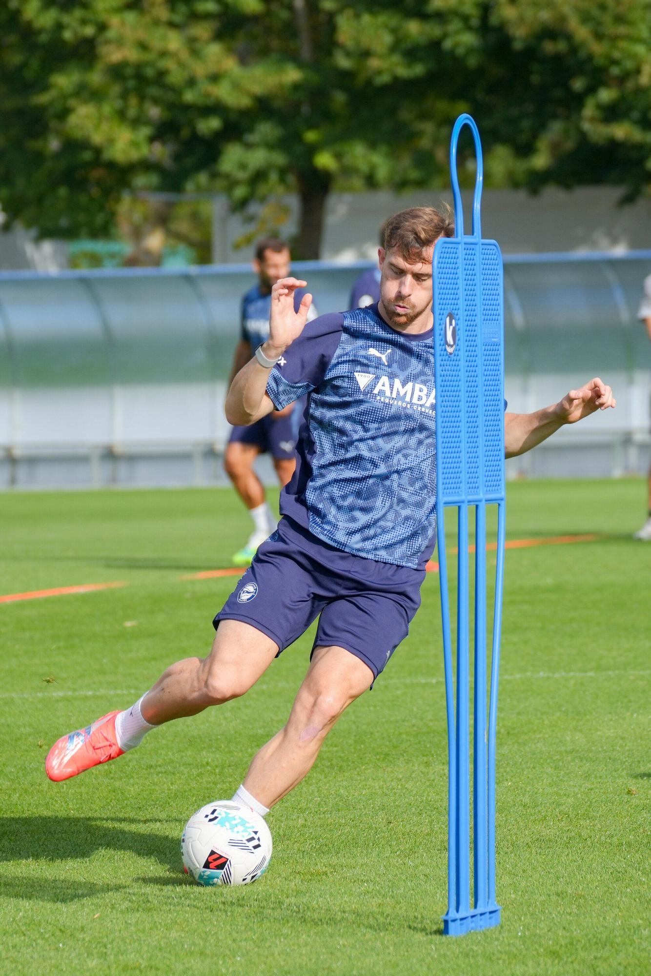 En imágenes: El Alavés se ejercita en Ibaia durante el parón de selecciones