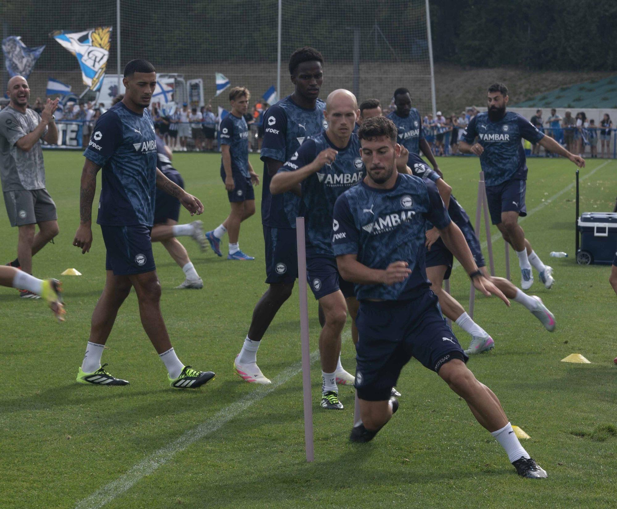 En imágenes: Una afición entregada al Alavés