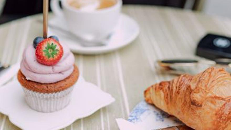 Un receso con gusto en El Tilo de Mami Lou, el paraíso de los ‘cup cakes’ en Bilbao