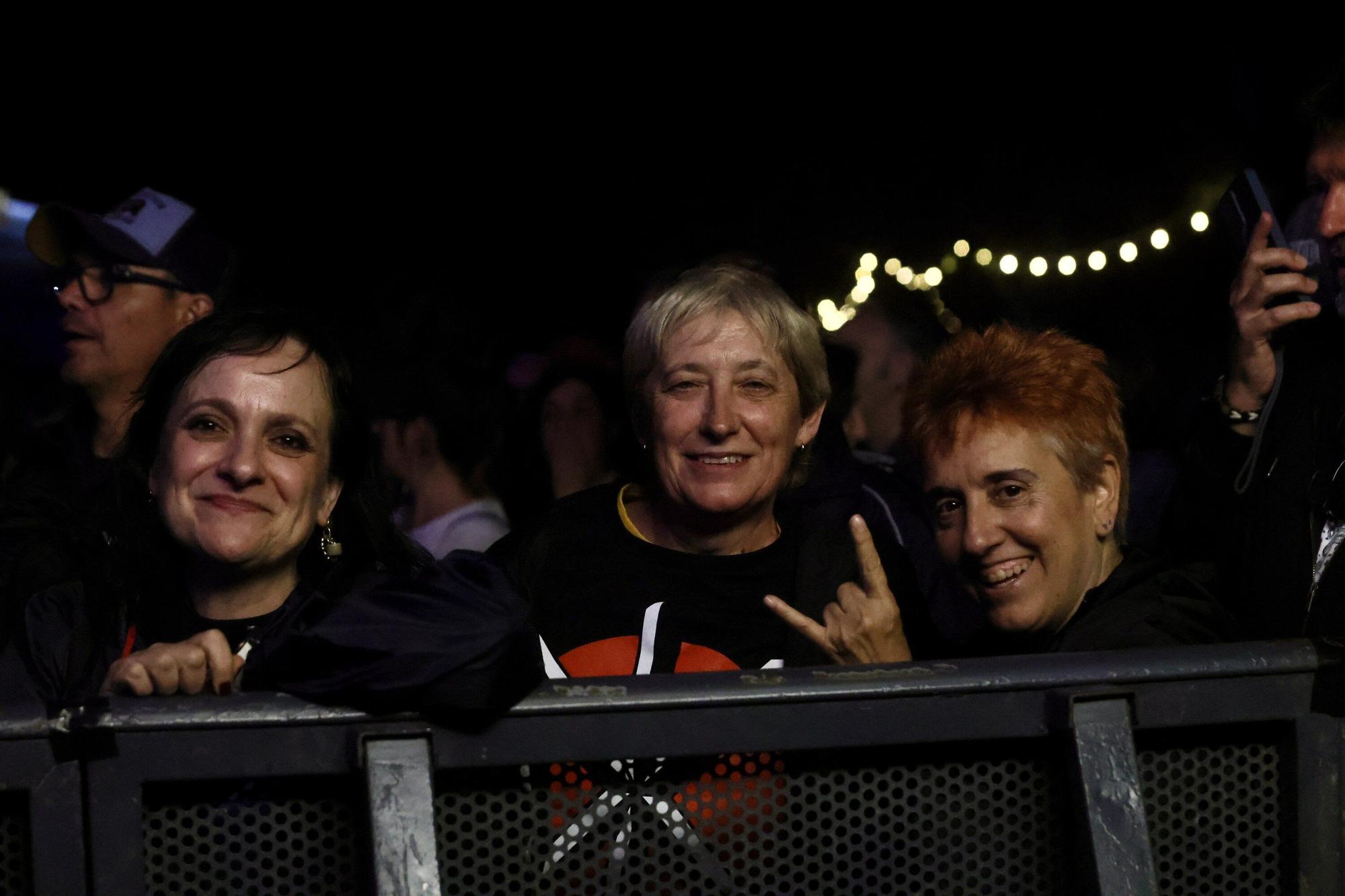 En imágenes: así están siendo los conciertos de este sábado del Azkena Rock Festival