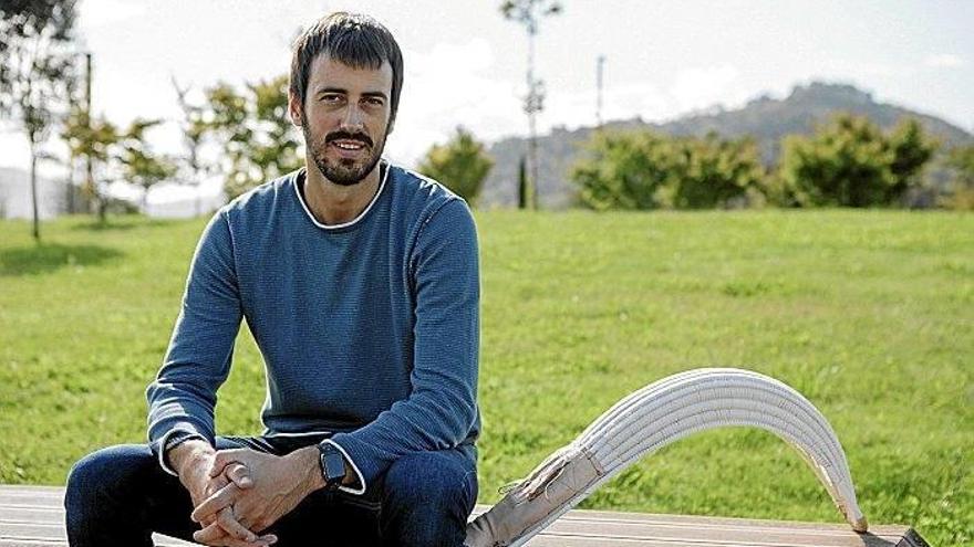 “Esta txapela es  un regalo por todas las horas dedicadas al remonte”