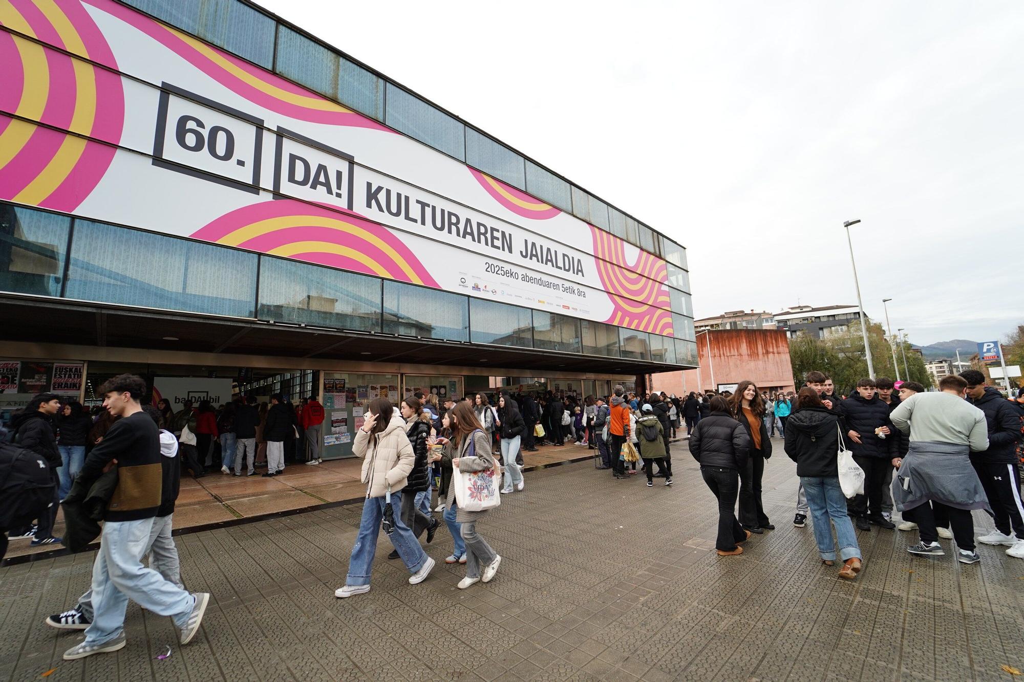 Durangoko Azoka: abre la cita cultural más importante con el Ikasle Eguna