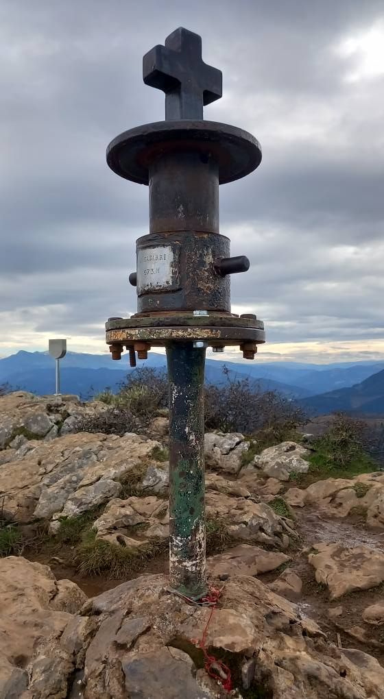 Otro de los buzones en la cima