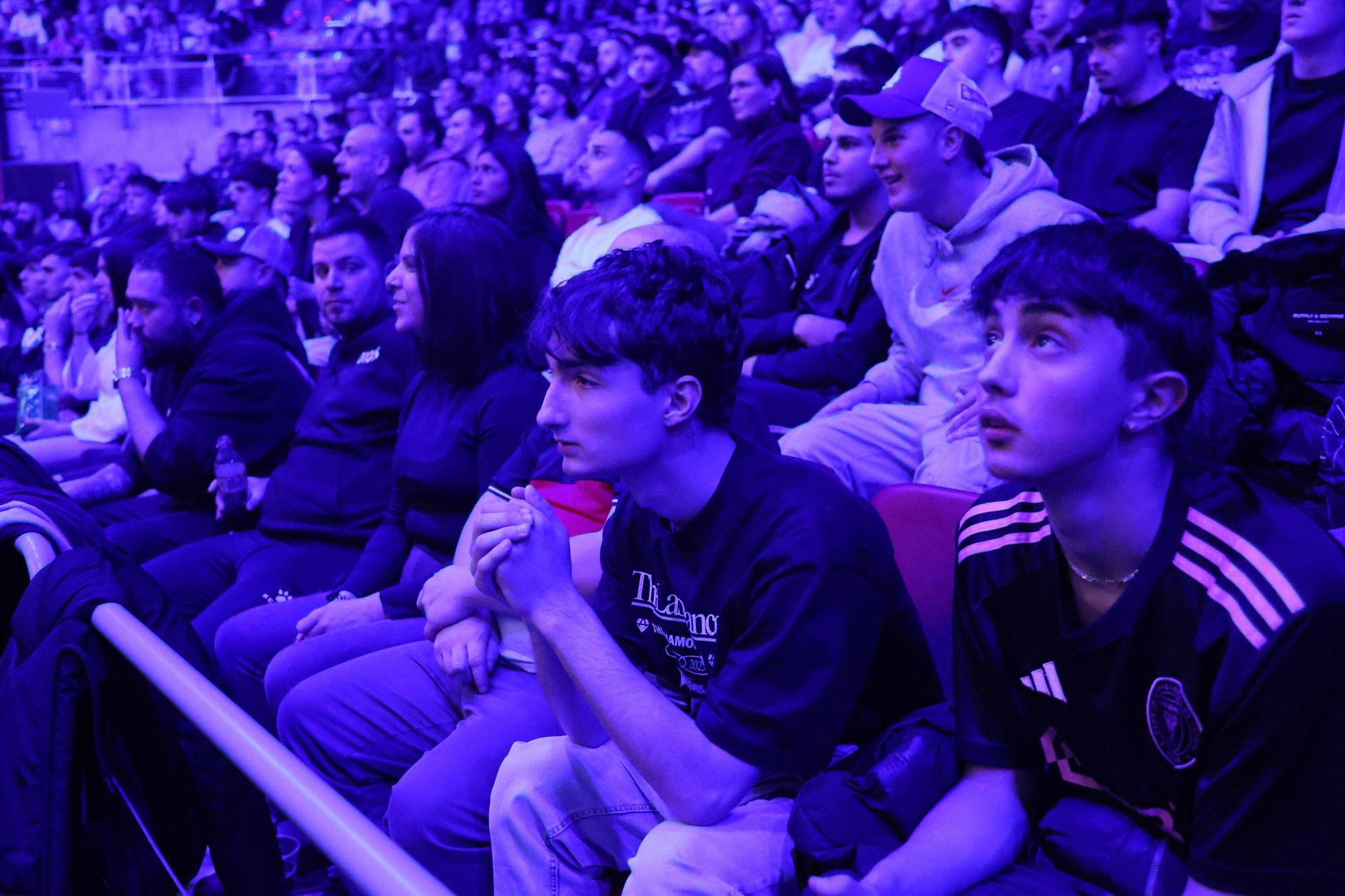 En imágenes: El Buesa se rinde al MMA con Topuria como estrella