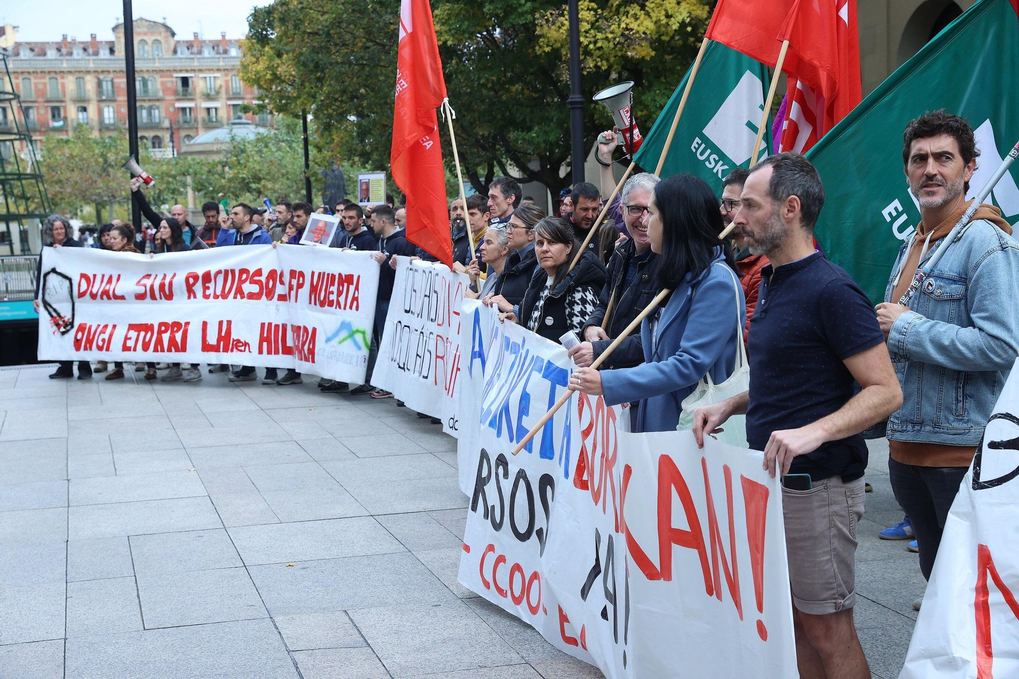 Fotos de la tercera jornada de huelga en la FP de Navarra