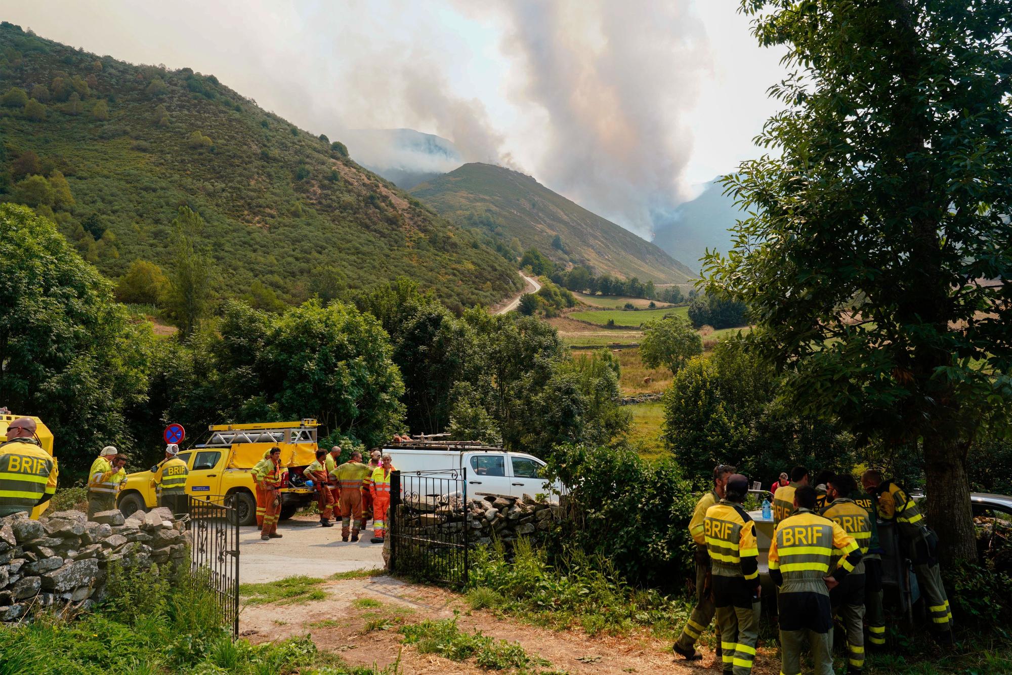 Semana negra de incendios: Cuatro muertos y 120.000 hectáreas quemadas