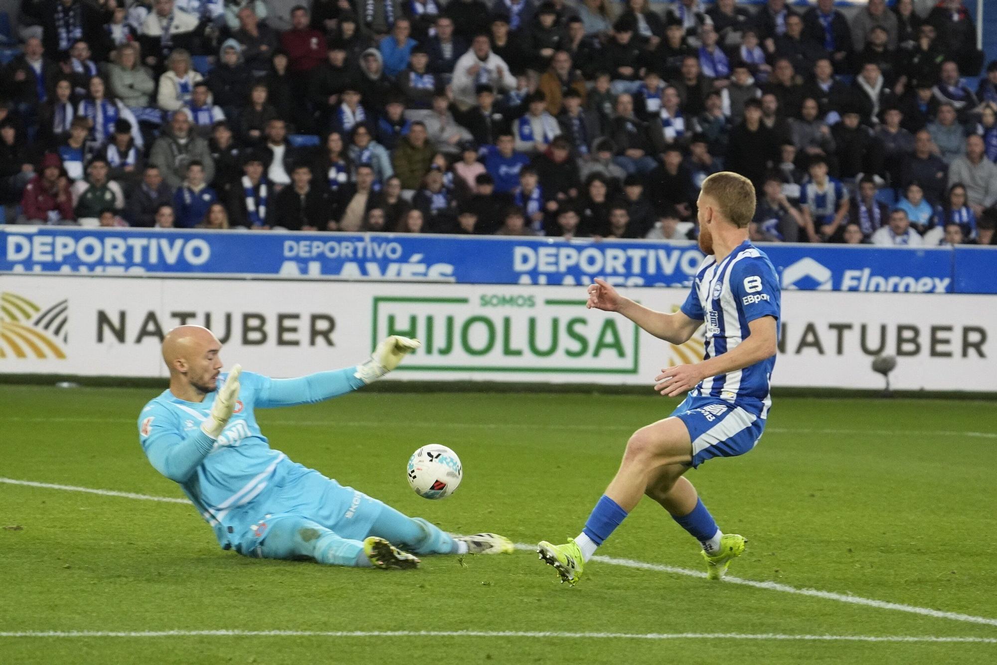 En imágenes: Todas las fotos del Alavés-Espanyol en Mendizorroza (2-1)