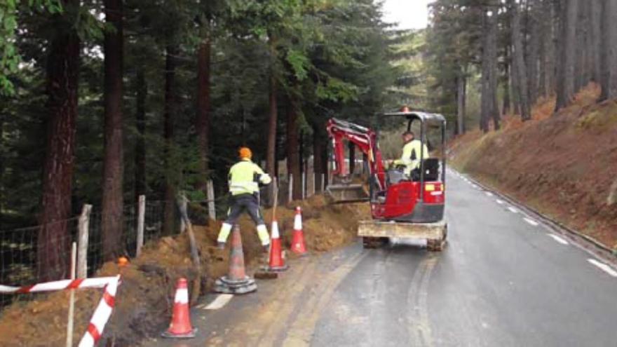 620 metros de tubo para mejorar en la conducción de agua en el barrio Urrategi de Azkoitia