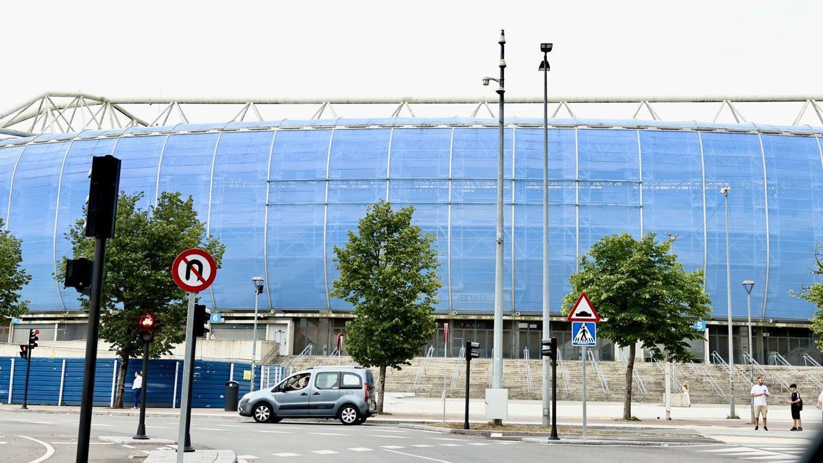 La fachada de Anoeta, &#039;virgen&#039; ya de patrocinador.