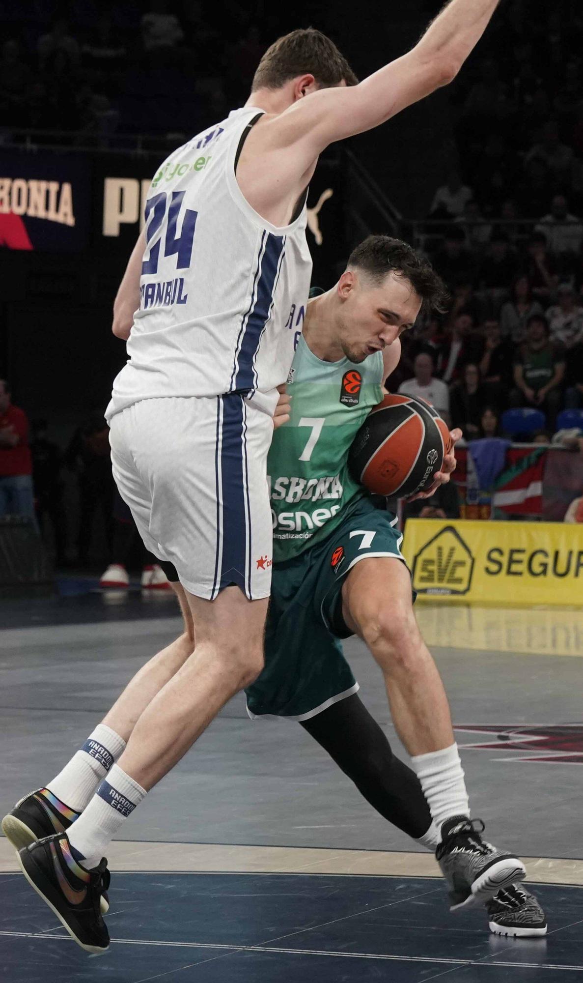 Las mejores imáganes del Baskonia 86-75 Anadolu Efes