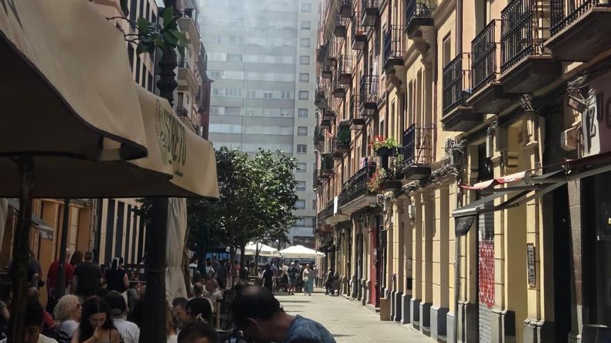 Dos personas heridas en el incendio de un asador de Bilbao