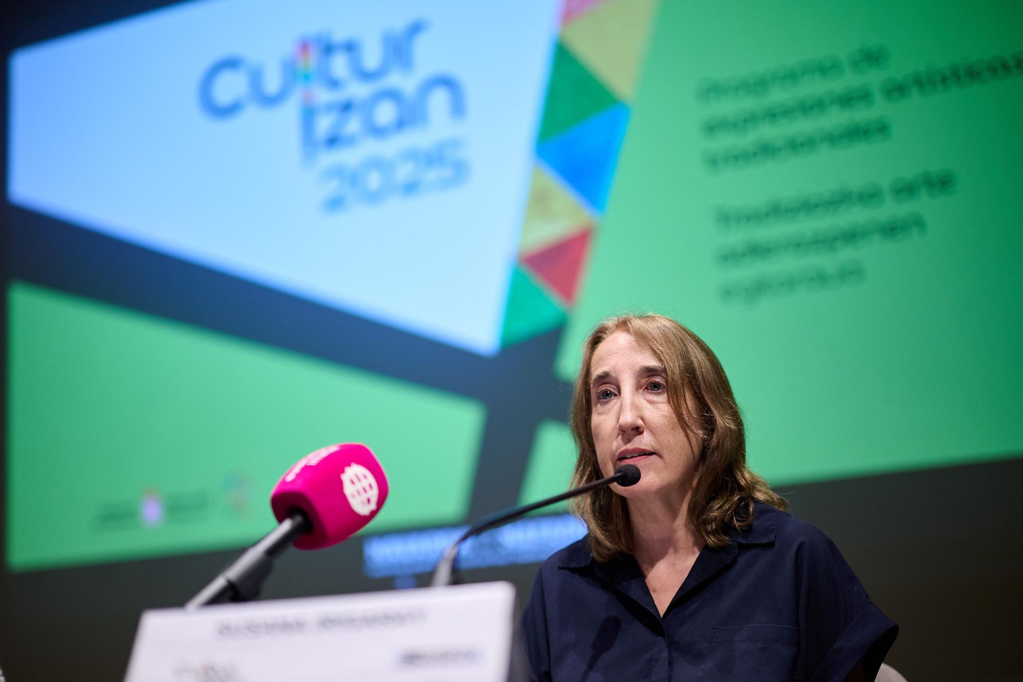 La directora del Museo Etnológico de Navarra, Julio Caro Baroja, Susana Irigaray, durante la presentación de Cultur Izan 2025.