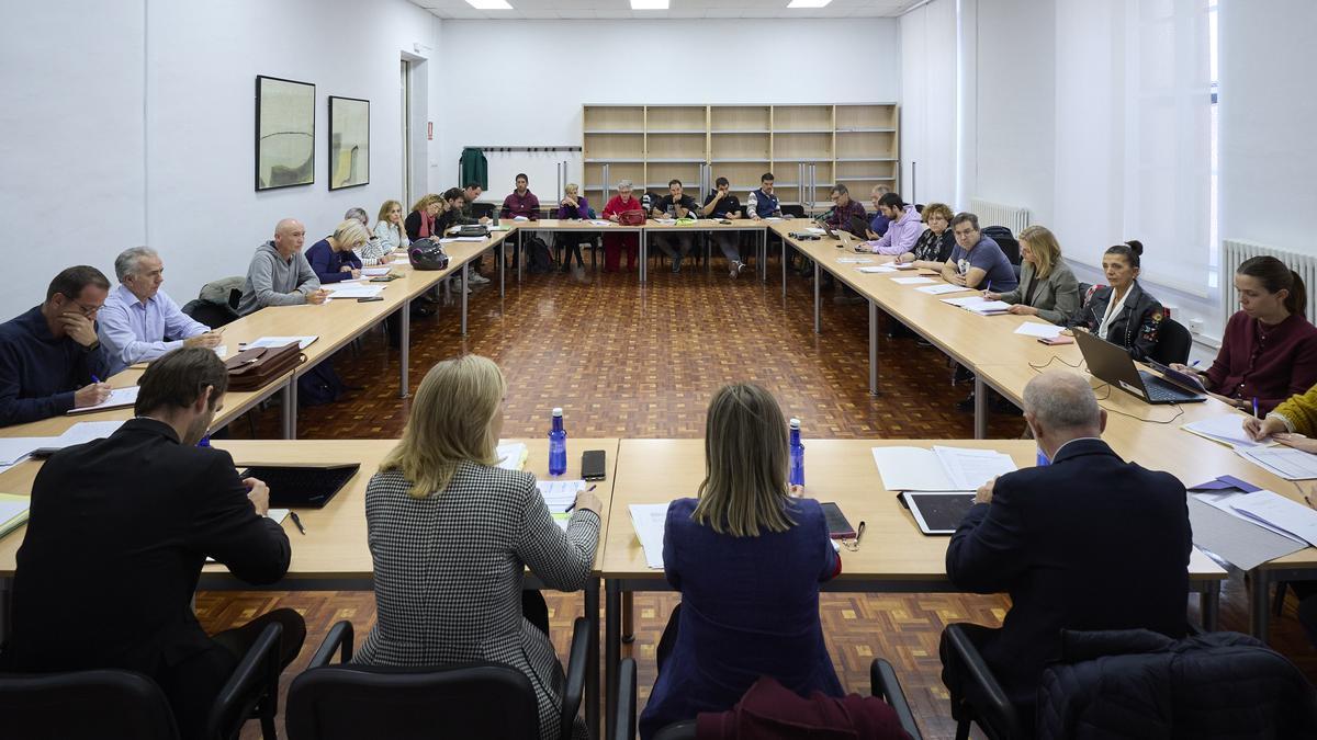 Imagen de la Mesa General de Función Pública reunida.