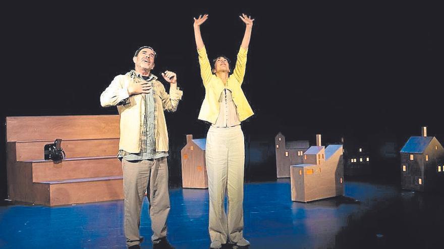 Ados Teatroak ‘52 hertz’ antzezlana ondu du berriki. Ados teatroa