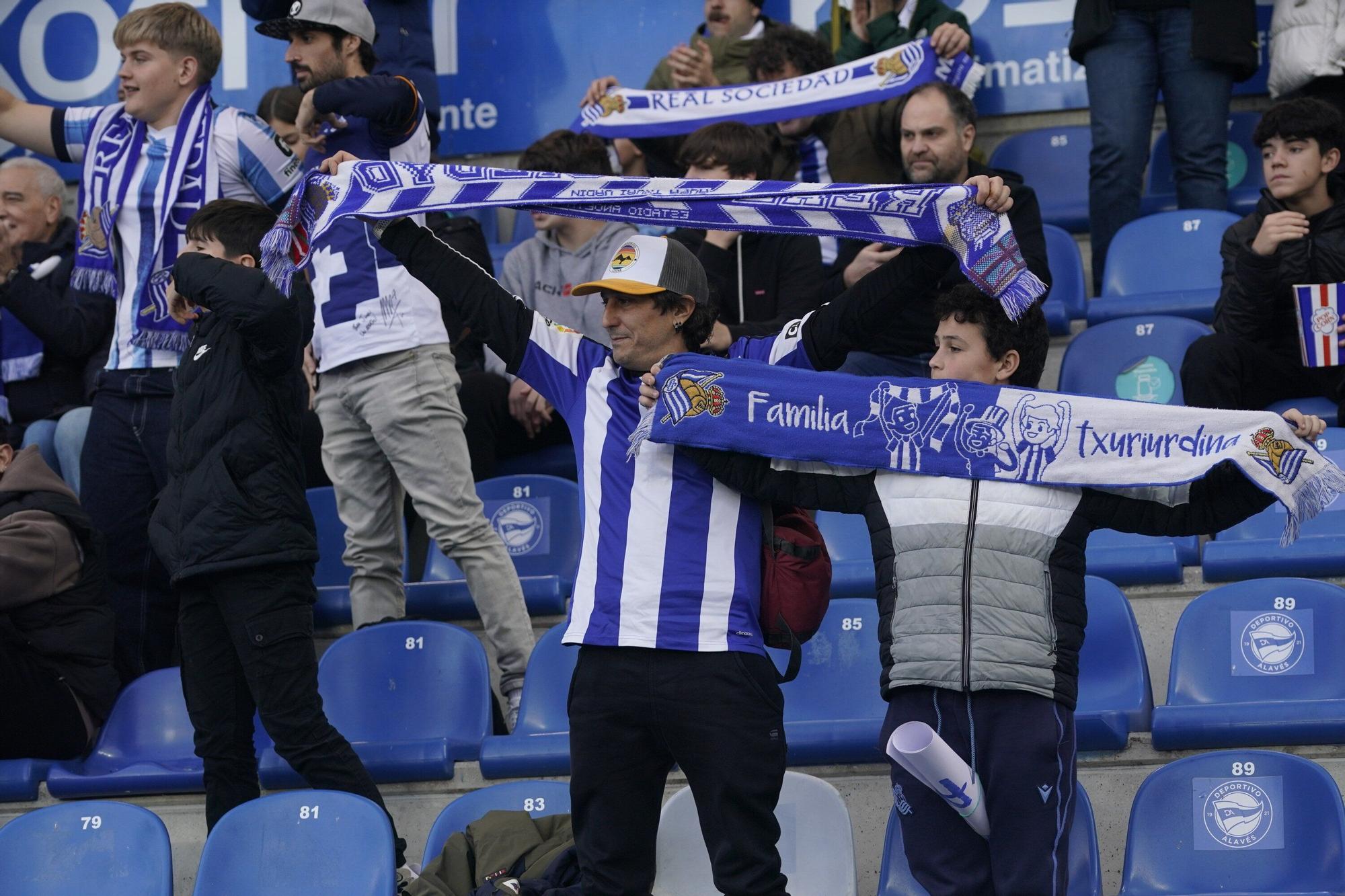 ¡Búscate en las gradas de Mendizorroza en el Alavés - Real Sociedad!