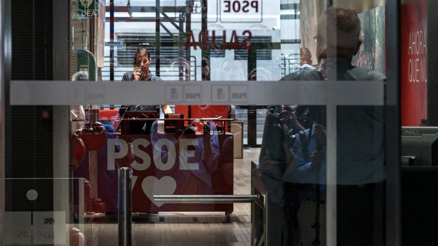 El juez cree que un exagente de UCO reveló secretos para "impulsar sospechas ante la directora de la Guardia Civil"