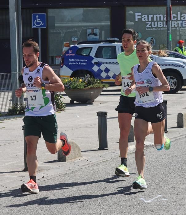 Imágenes de la carrera de Hiru Herri en Huarte este domingo