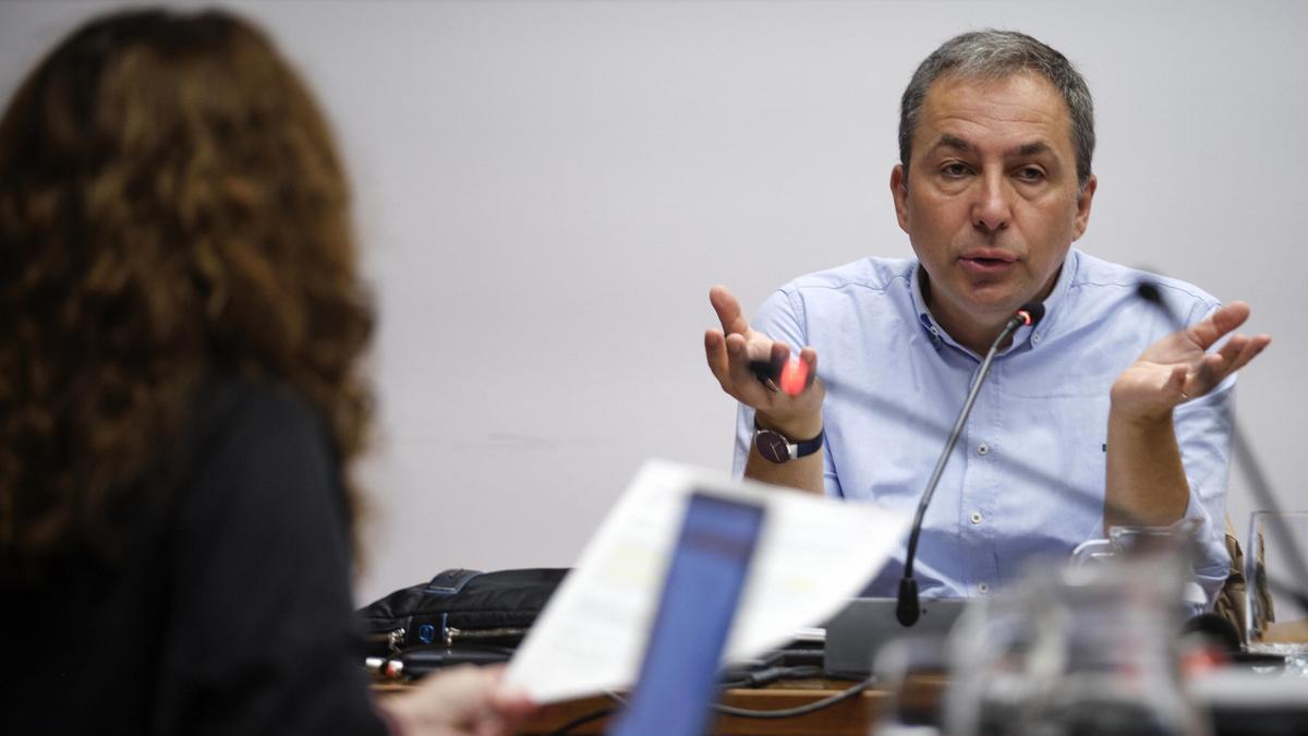 Pablo González, vocal de la mesa de contratación de las obras de duplicación del túnel de Belate. Pablo González, vocal de la mesa de contratación de las obras de duplicación del túnel de Belate.