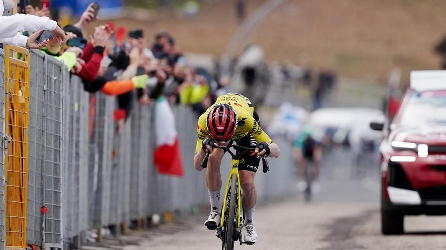 Vingegaard invoca a Merckx en el Blockhaus
