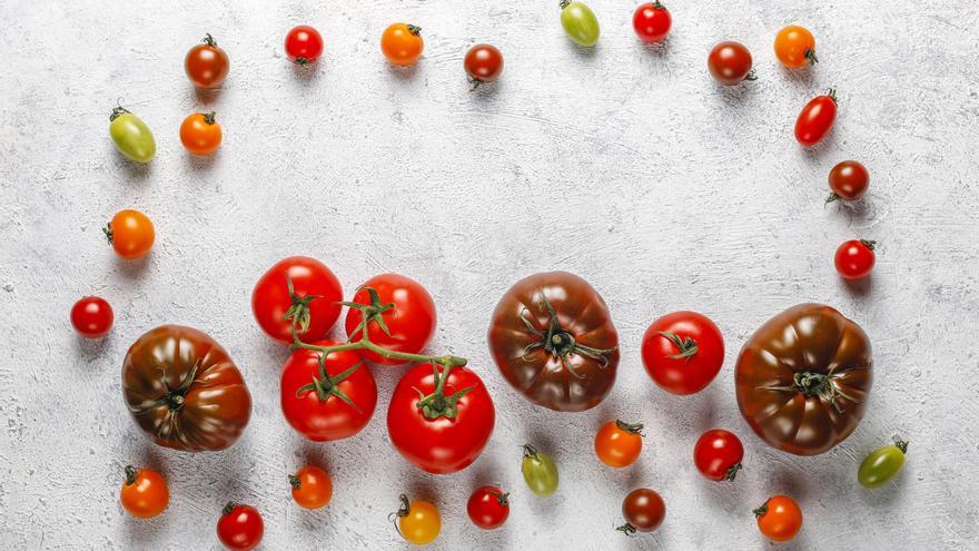 ¿Qué variedad de tomate utilizo en mi receta?