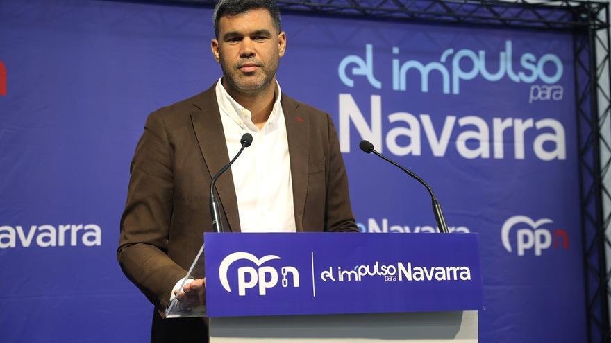 El presidente del PP de Navarra incluyó durante años en su currículum una titulación que no tiene