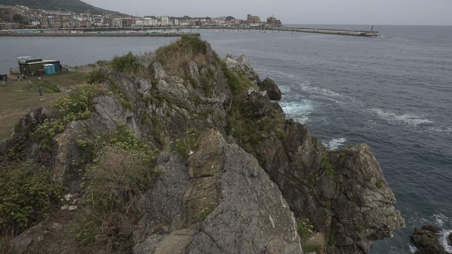 Muere un niño vizcaino de 12 años tras caer por una zona rocosa mientras jugaba con un amigo en Castro