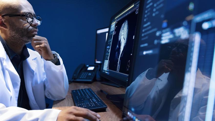 Un 31% de profesionales radiólogos, cardiólogos y directivos sanitarios confían en la IA sin el Marcado CE