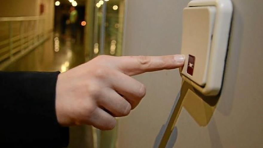 El Gobierno reduce la parte regulada del recibo de la luz el 2,2 %