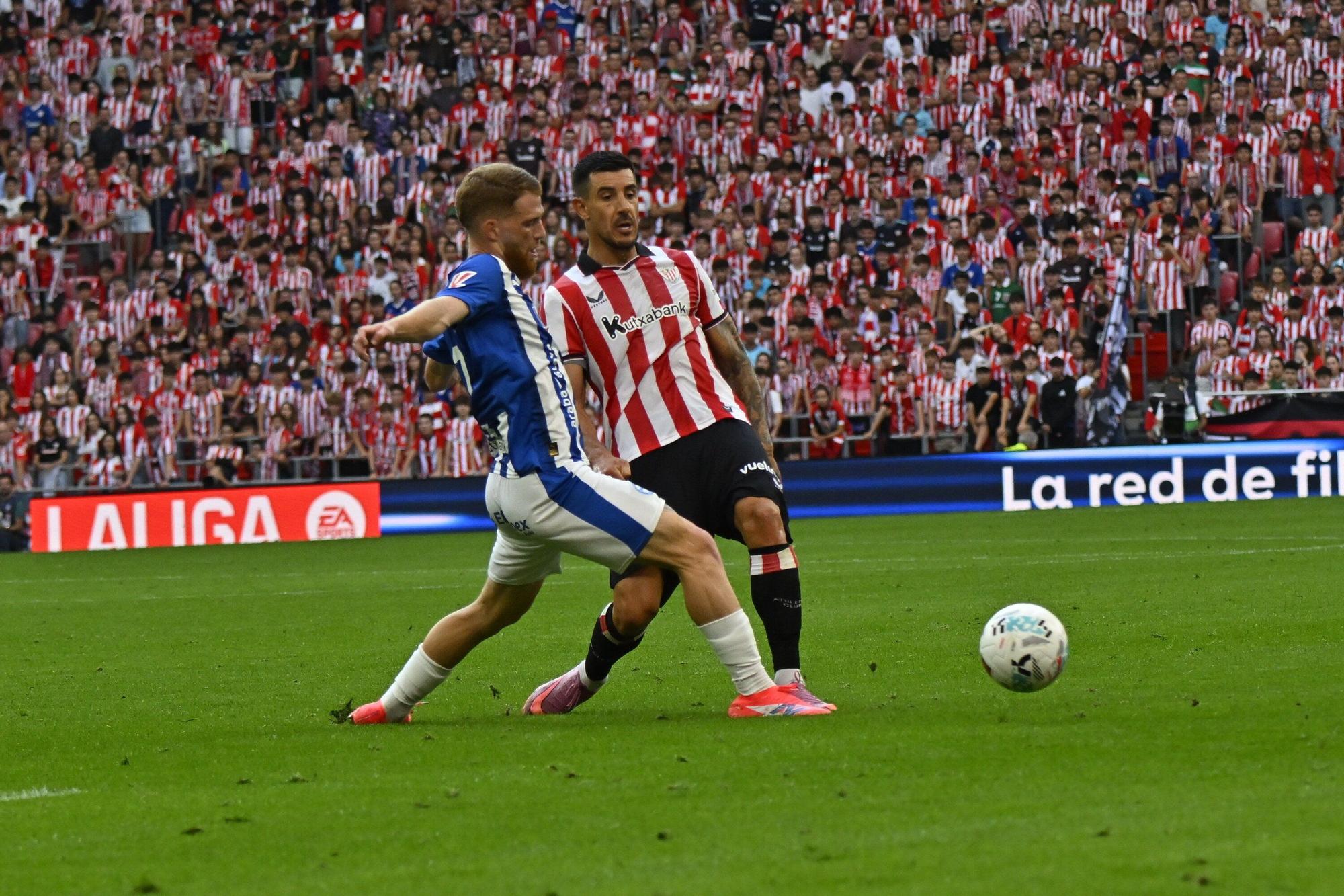 En imágenes: Así está siendo el derbi entre Athletic y Alavés en San Mamés