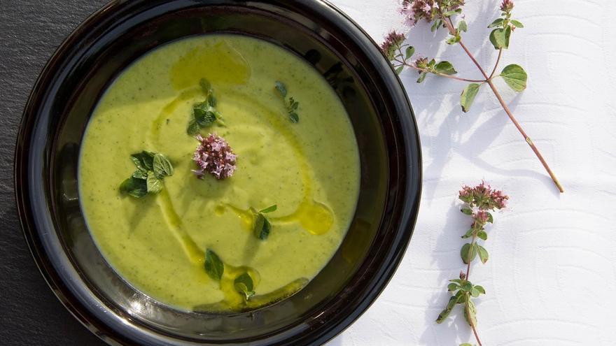 Crema fría de calabacín y menta, ligereza y frescura contra el calor