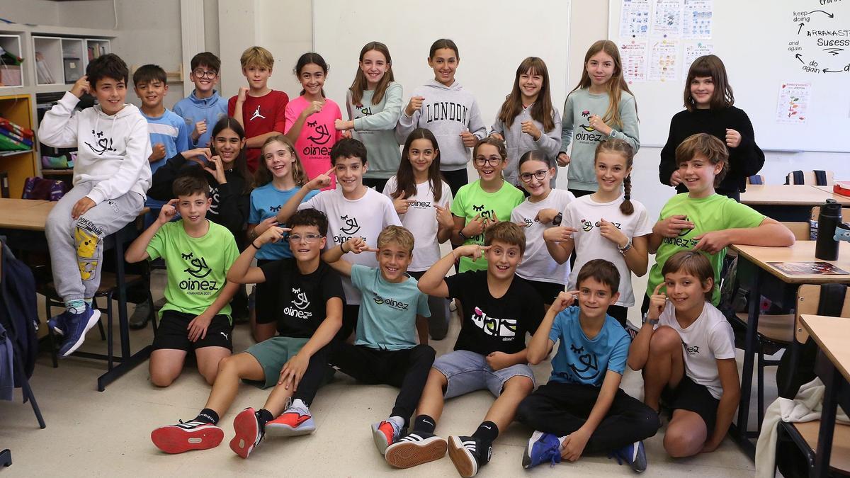 Un grupo de estudiantes de la ikastola Paz de Ziganda.