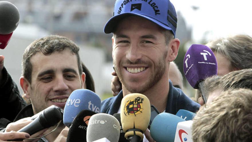 &quot;Me hubieran gustado otras palabras de Mou al eliminar al United&quot;
