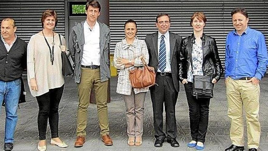 Representantes de Bilbobus se interesan por los avances de Dbus
