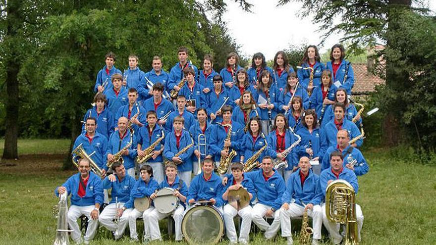 Los 58 componentes de la banda de Murchante.