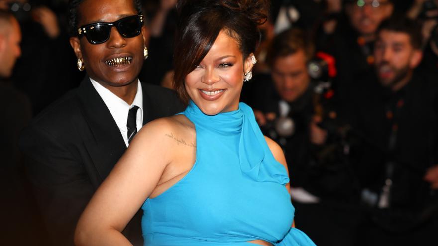 Rihanna revela el terror que vivió la noche en que dispararon contra su casa: "Tuve que tirar a mi marido al suelo"
