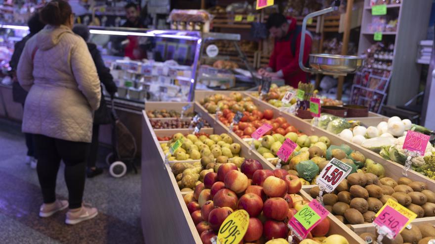 La cesta de la compra cuesta un 34% más que antes de la pandemia