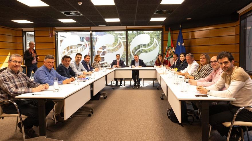 El PNV aclara a Bildu tras el asedio a una comisaría que no debe “encender fuegos”