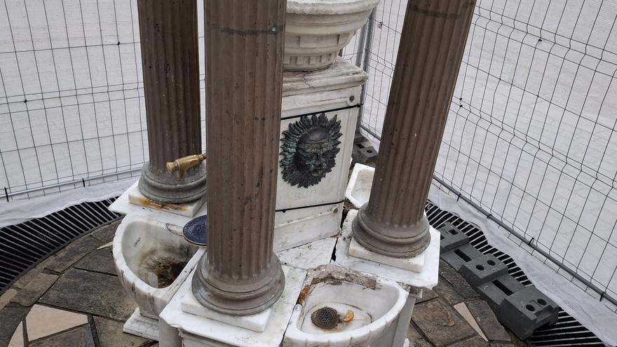 La fuente de la plaza Unamuno estará renovada en cinco semanas