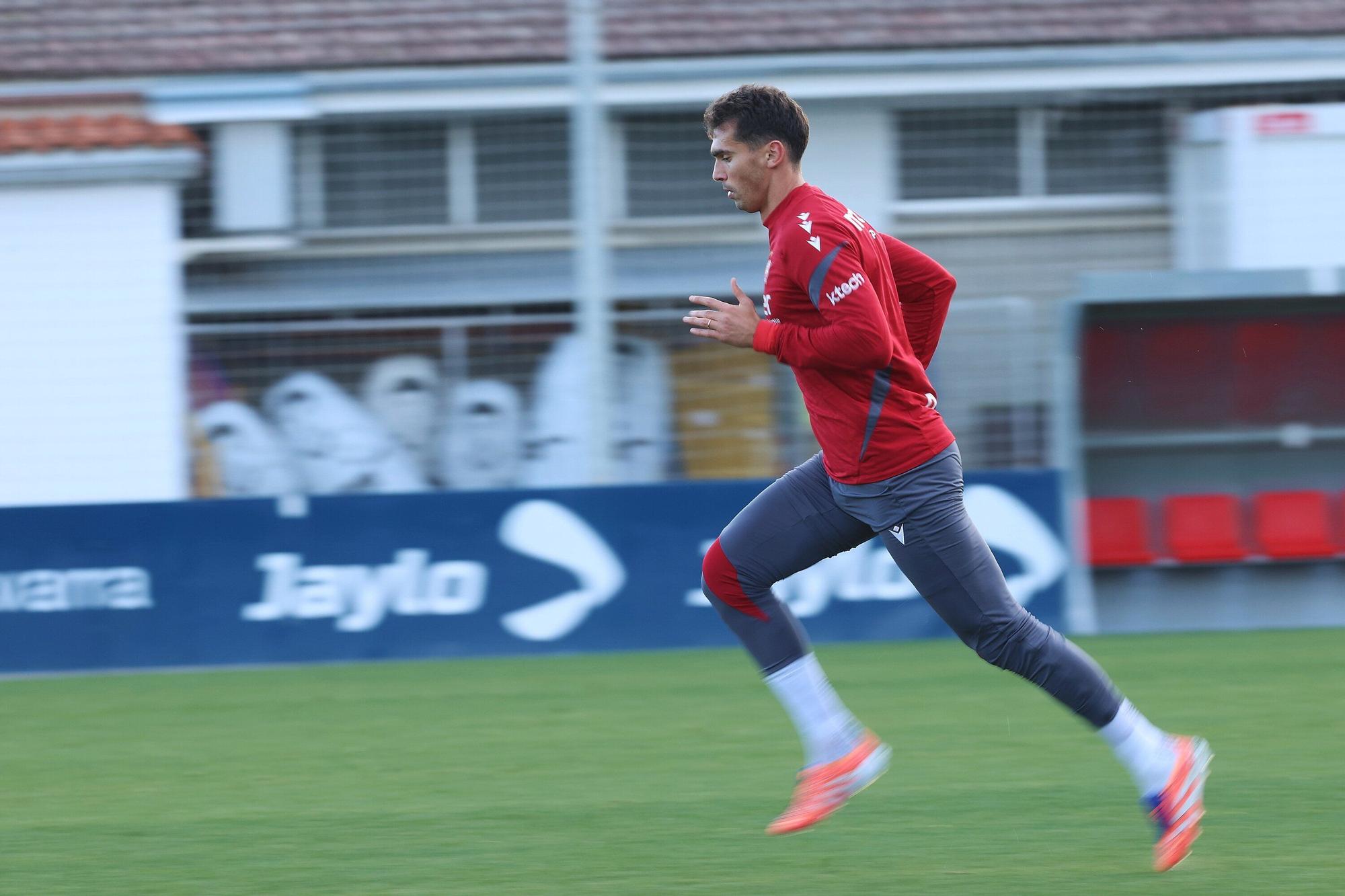 Fotos del entrenamiento de Osasuna (17/11/2025)